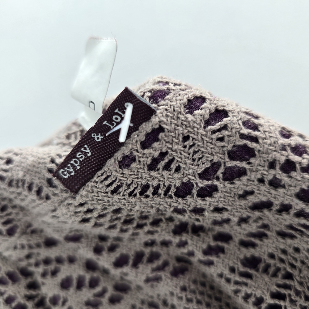 Tan Lace Wrap‎ with Intricate Design - Picture 3 of 6